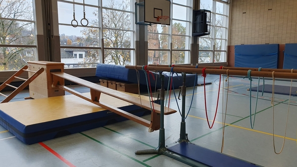 Vorschaubild mit Link zum Artikel, Bildbeschreibung im Artikel falls vorhanden